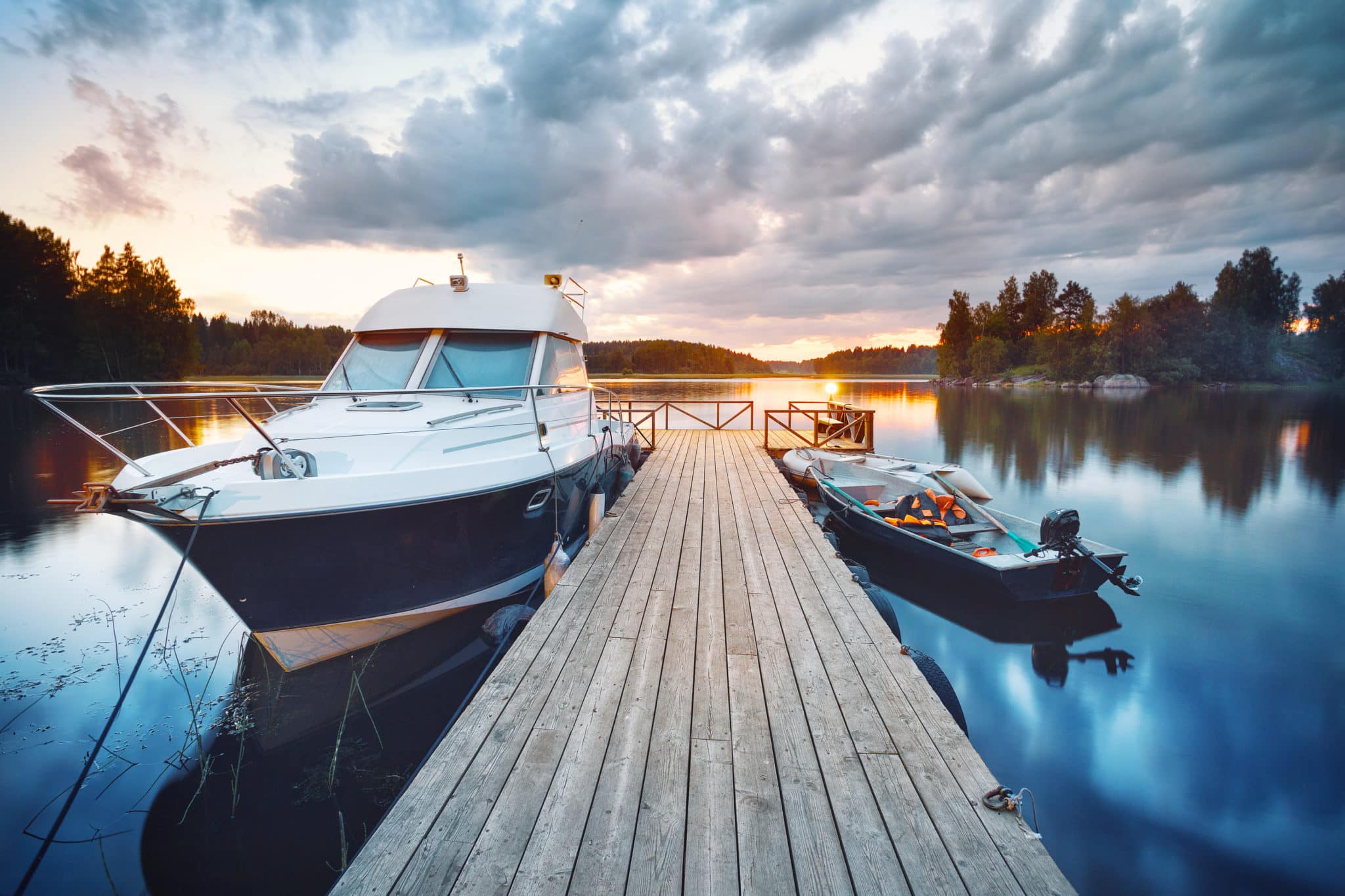 10 Must-Have Boat Safety Equipment for Your Boat